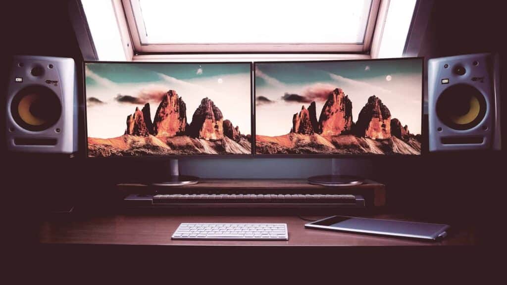 Δύο οθόνες σε ένα PC μέσω των Windows