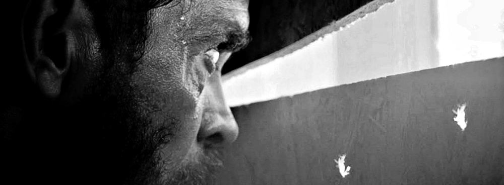 Πολιορκία στην Οδό Λιπέρτη: Μια διαδικτυακή πρεμιέρα που δεν πρέπει να χάσετε