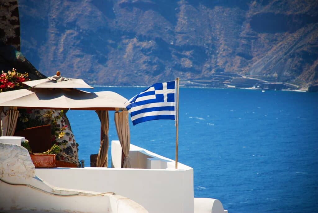 Αυξάνεται η ζήτηση για Airbnb στην Ελλάδα - Η εταιρεία αποχαιρετά την Κίνα