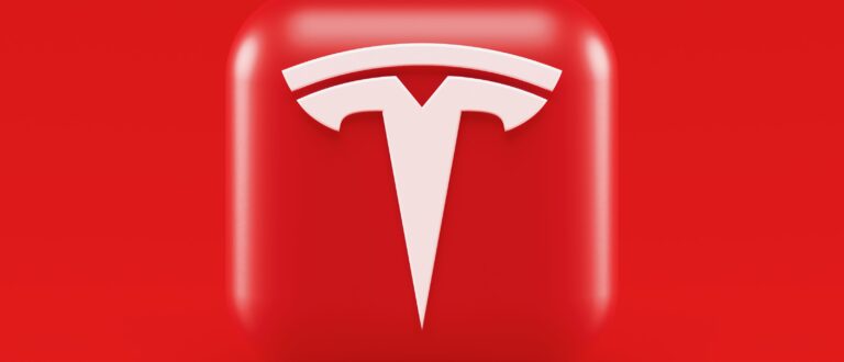 Απολύσεις στην Tesla Ο Elon Musk απολύει εργαζομένους του