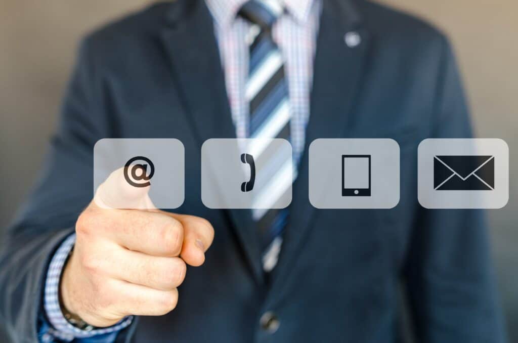 How to Προγραμματισμός και αυτόματη αποστολή email στο iPhone