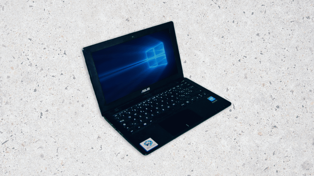 https://www.pcmag.com/how-to/how-to-take-screenshots-in-windows-10